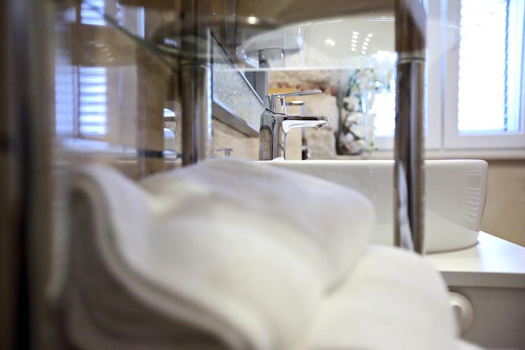 Apartment White Stone - Diocletian Palace Split Bagian luar foto
